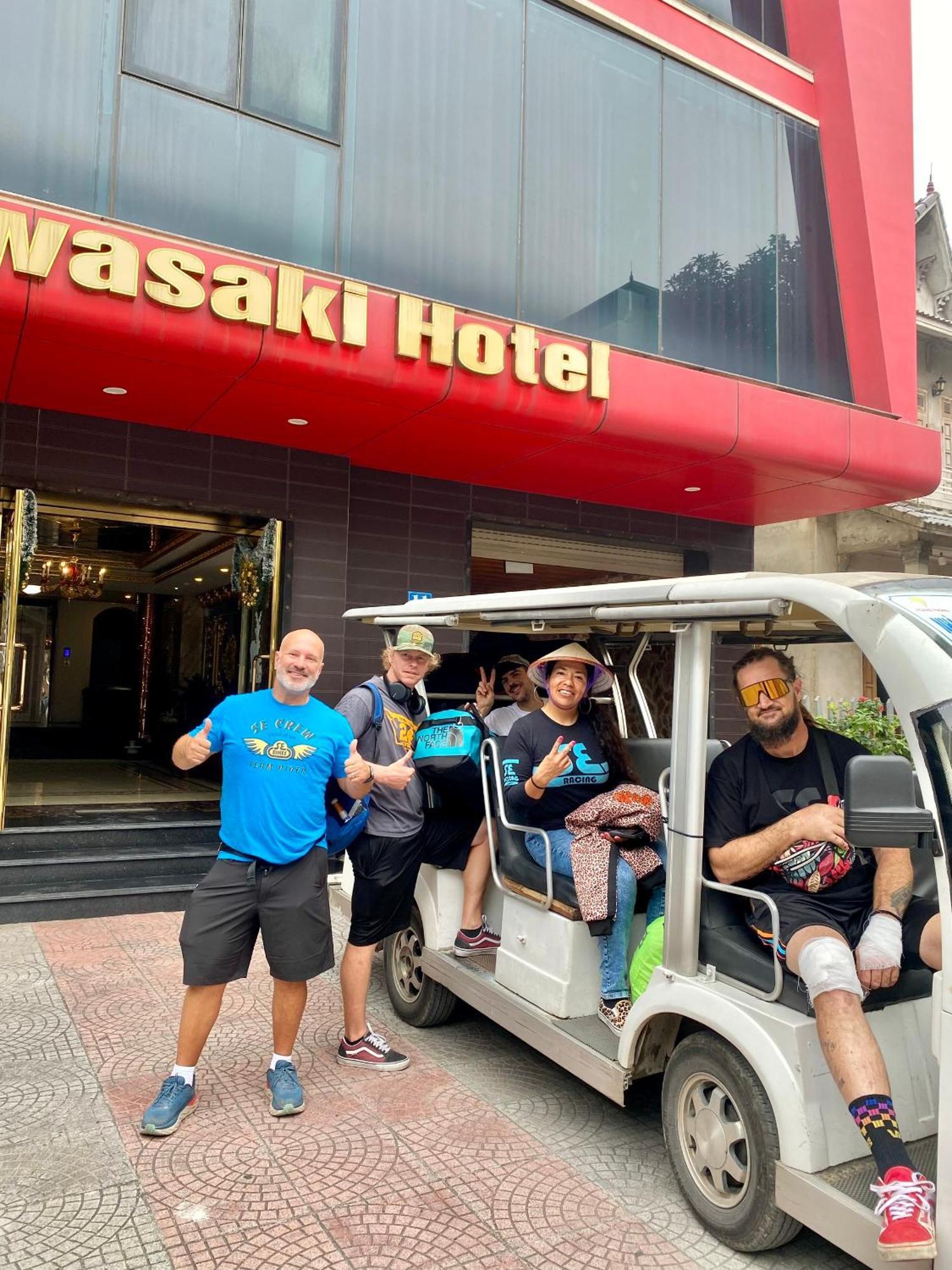 Kawasaki Noi Bai Airport Hotel Exterior foto